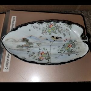 Hand-Painted Ceramic Leaf Dish Hand Painted Vtg Soap Jewlery
